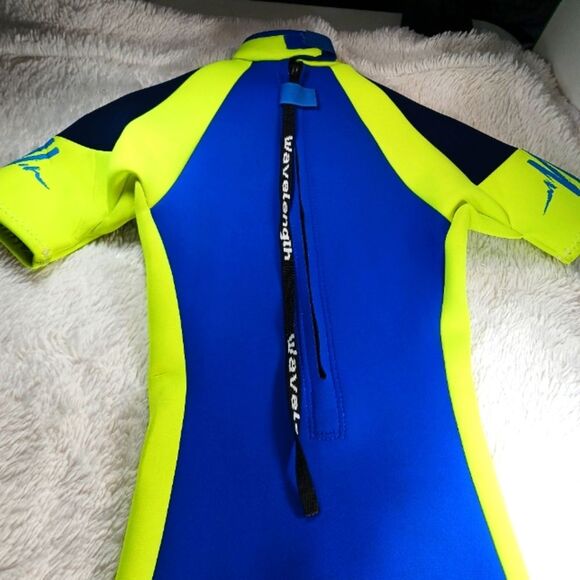 Wavelength Vibrant Blue/Yellow Wet Suit Rash Guard Spring Suit XS Unisex........ - Picture 10 of 10